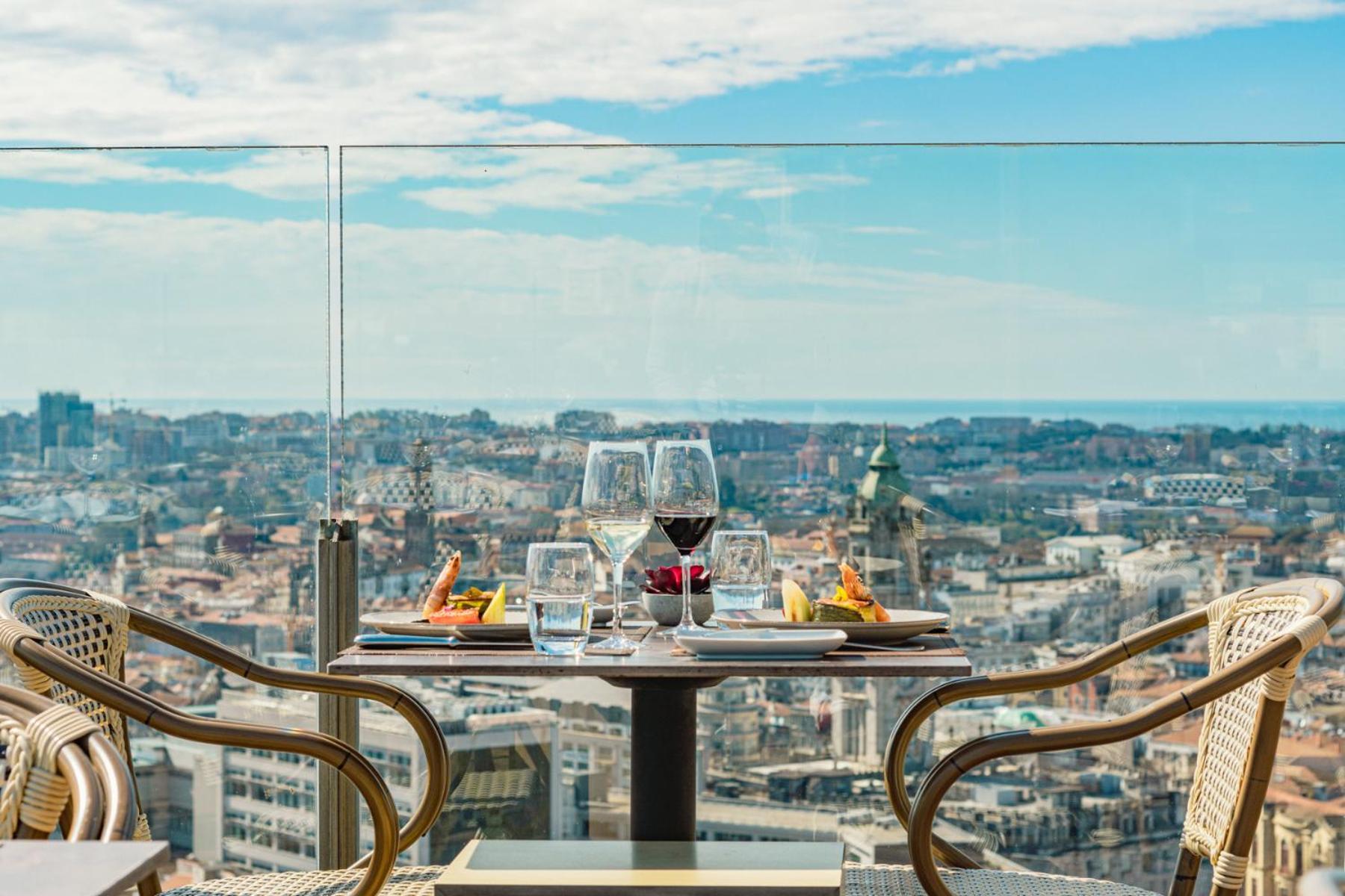 Hotel Dom Henrique - Downtown 4*