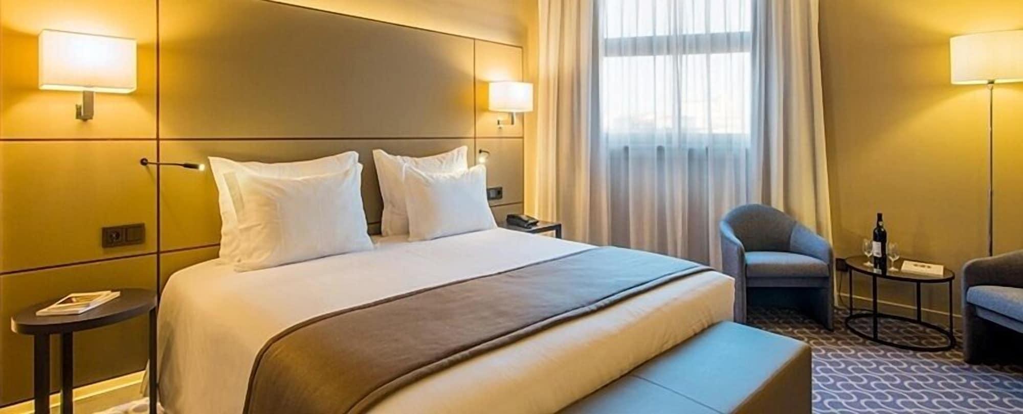 Hotel Dom Henrique - Downtown Oporto